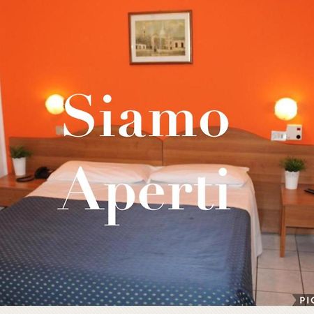 Hotel Catalani E Madrid Μιλάνο Εξωτερικό φωτογραφία