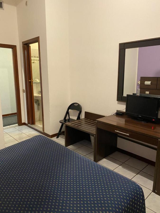 Hotel Catalani E Madrid Μιλάνο Εξωτερικό φωτογραφία