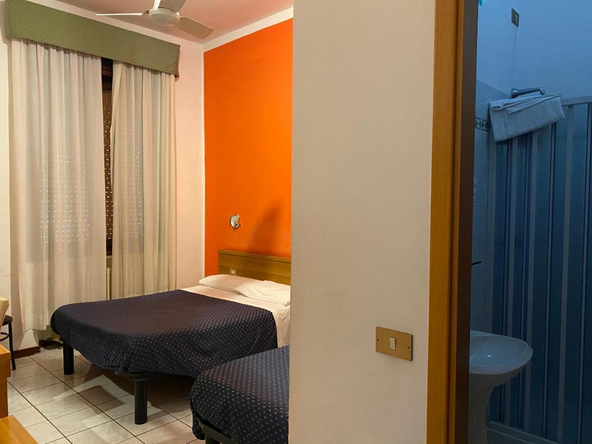 Hotel Catalani E Madrid Μιλάνο Εξωτερικό φωτογραφία