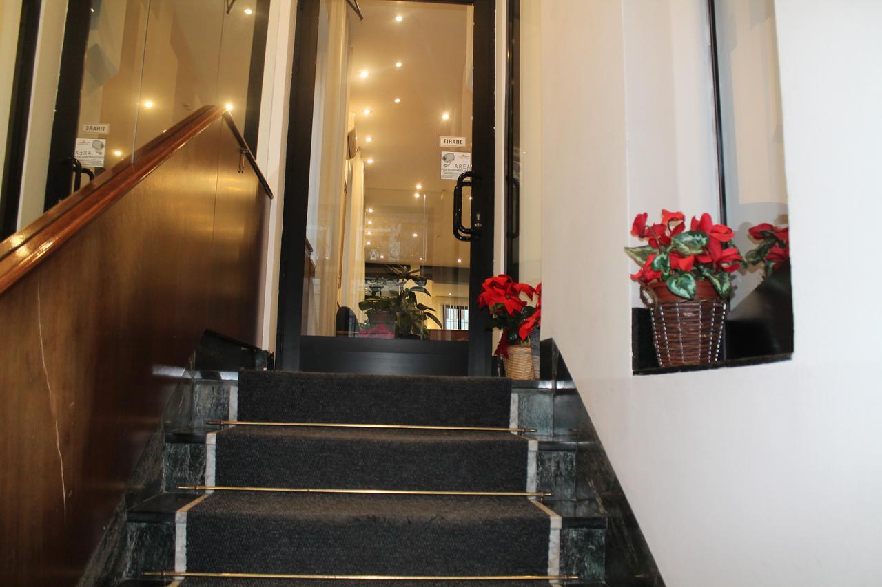 Hotel Catalani E Madrid Μιλάνο Εξωτερικό φωτογραφία