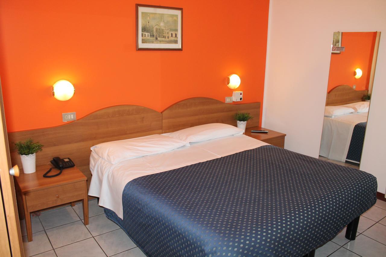 Hotel Catalani E Madrid Μιλάνο Εξωτερικό φωτογραφία
