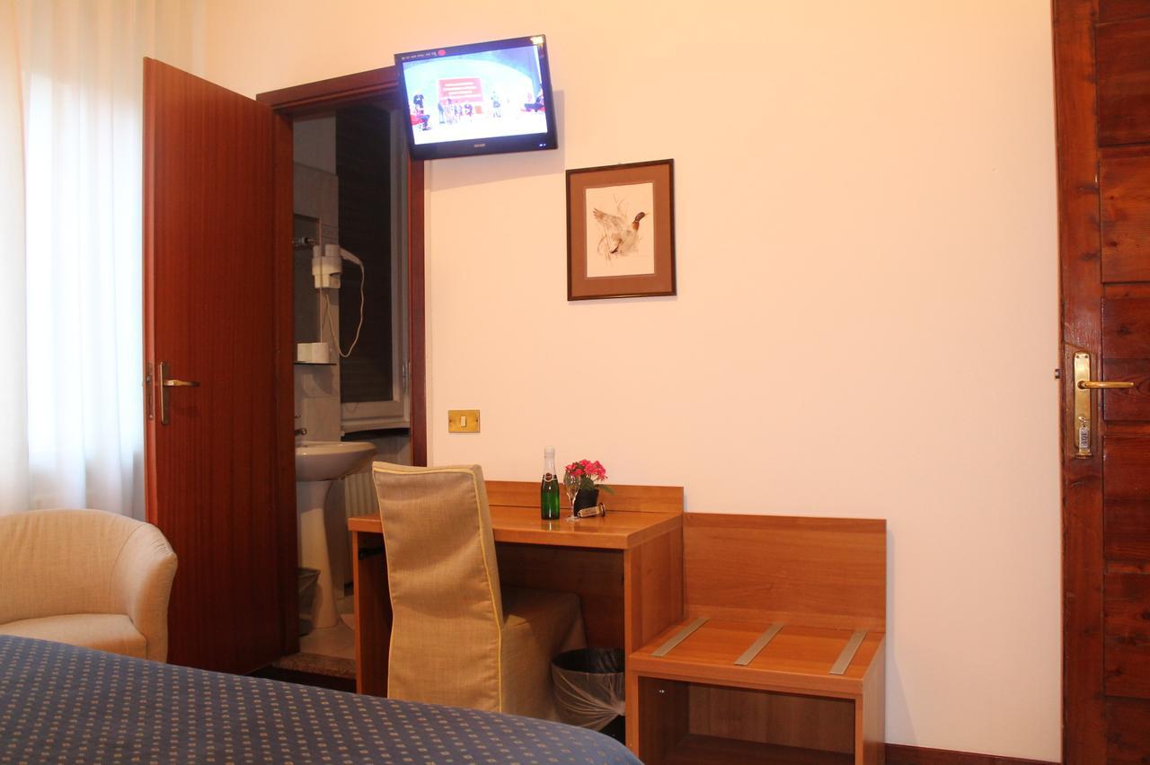 Hotel Catalani E Madrid Μιλάνο Εξωτερικό φωτογραφία